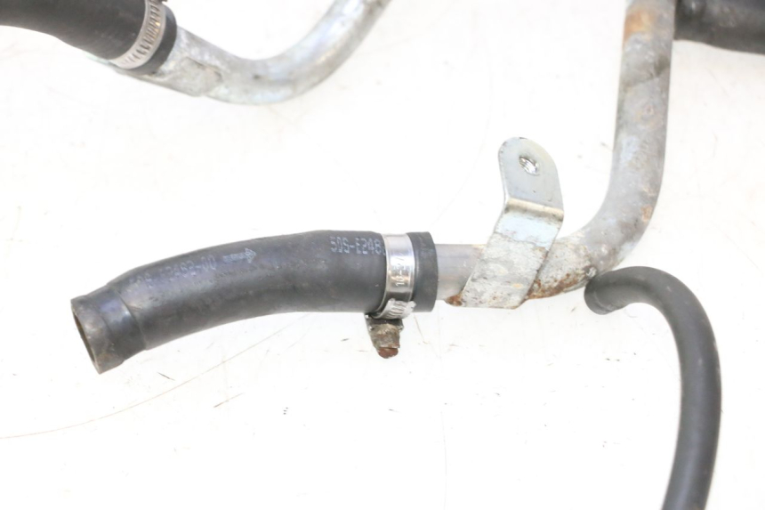 photo de MANGUEIRA DO RADIADOR YAMAHA YP MAJESTY 125 (1998 - 2001) - Estado da superfície