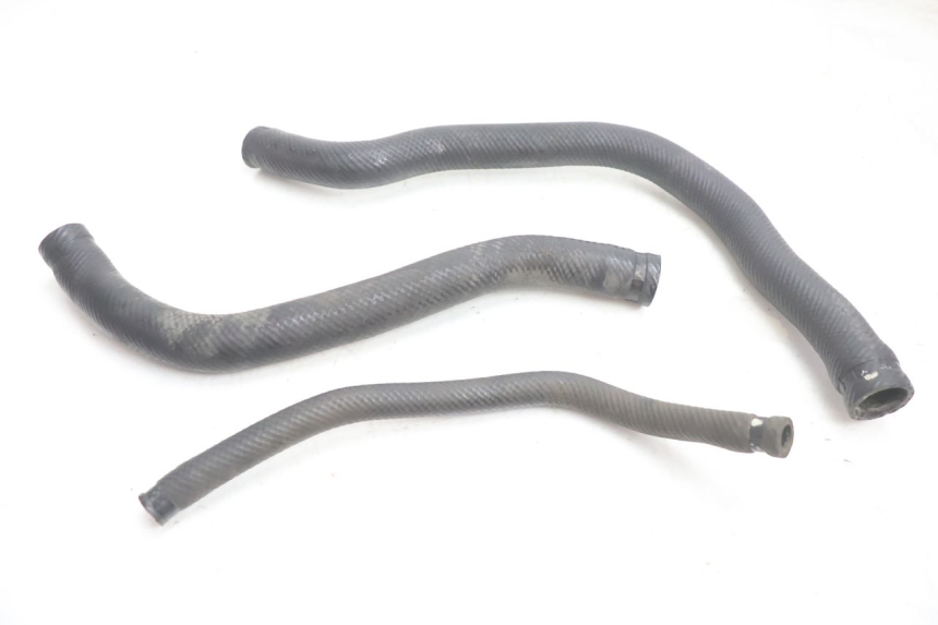 photo de MANGUEIRA DO RADIADOR YAMAHA YZF R GENESIS 750 (1993 - 1998) - Detalhe da peça