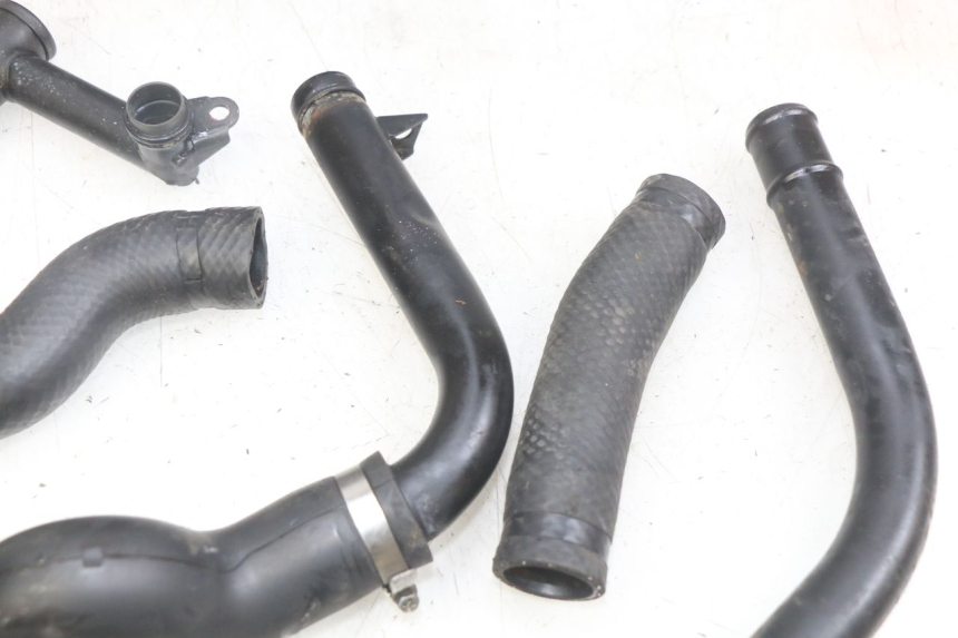 photo de MANGUEIRA DO RADIADOR KAWASAKI Z 750 (2007 - 2013) - Pontos de fixação