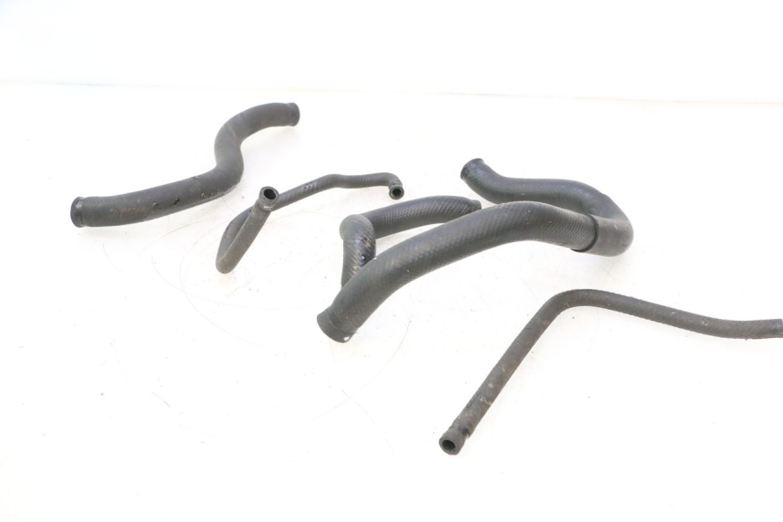 photo de MANGUEIRA DO RADIADOR KAWASAKI ZX-6R ZX6R 600 (2000 - 2002) - Zoom do estado de desgaste