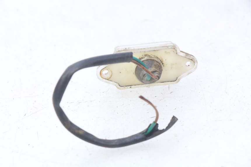 photo de ILUMINAÇÃO DE PLACA KYMCO AGILITY RS 2T 50 (2009 - 2013) - Zoom do estado de desgaste