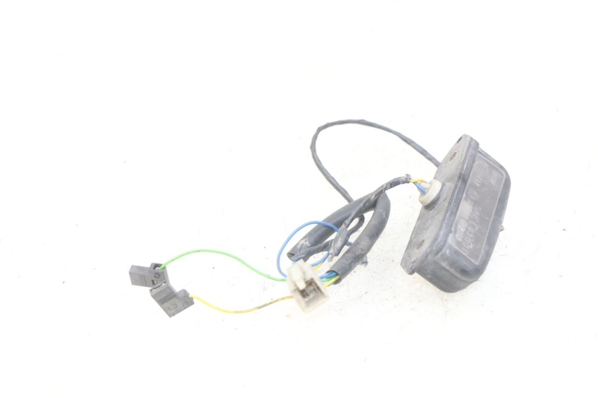 photo de ILUMINAÇÃO DE PLACA APRILIA ATLANTIC 125 (2003 - 2009) - Zoom do estado de desgaste
