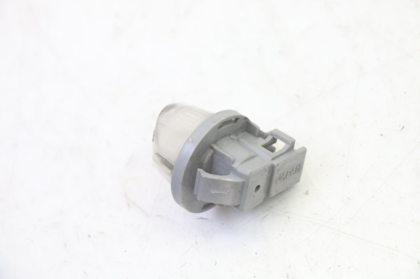 photo de ILUMINAÇÃO DE PLACA SUZUKI BURGMAN 125 (2007 - 2014) - Outro ângulo de visão