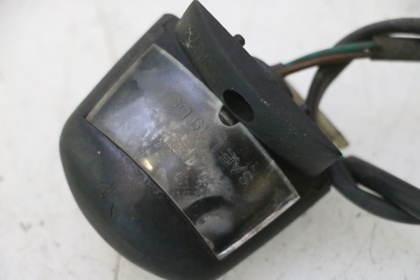 photo de ILUMINAÇÃO DE PLACA PEUGEOT CITYSTAR 125 (2011 - 2017) - Detalhe da peça
