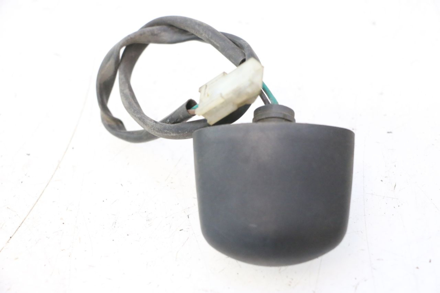 photo de ILUMINAÇÃO DE PLACA PEUGEOT CITYSTAR 125 (2011 - 2017) - Pontos de fixação