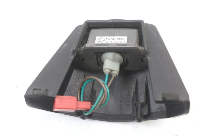 photo de ILUMINAÇÃO DE PLACA KYMCO DINK STREET 125 (2009 - 2014) - Detalhe da peça