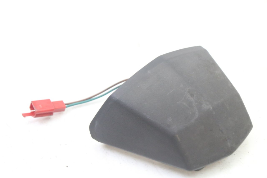 photo de ILUMINAÇÃO DE PLACA KYMCO DINK STREET 125 (2009 - 2014) - Outro ângulo de visão