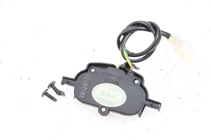 photo de ILUMINAÇÃO DE PLACA SEGWAY NINEBOT E125S 1 (2022 - 2026) - Detalhe da peça