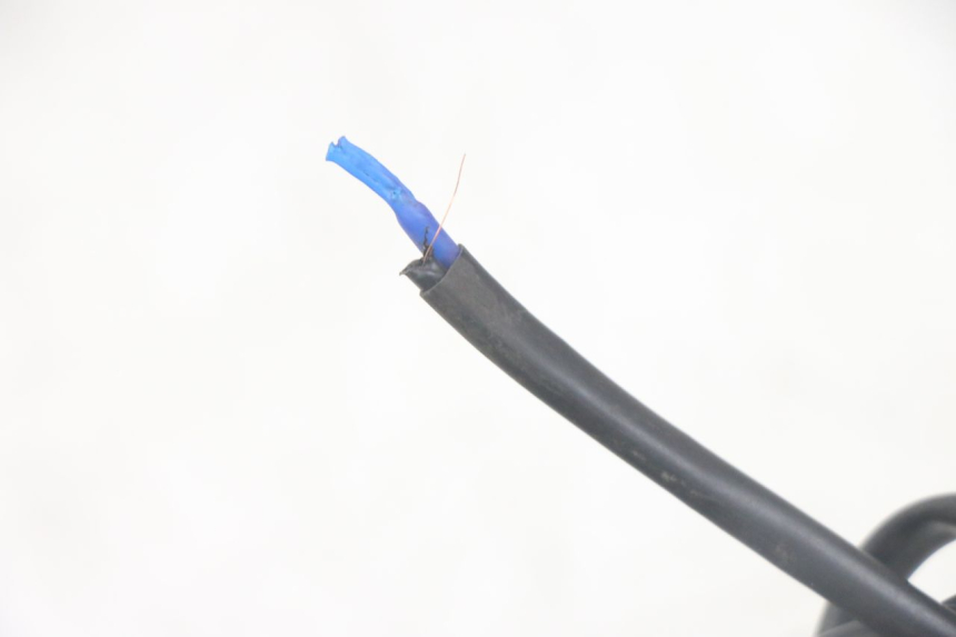 photo de ILUMINAÇÃO DE PLACA YAMAHA FJR ABS 1300 (2006 - 2012) - Zoom do estado de desgaste