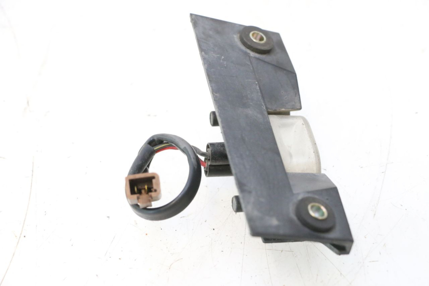 photo de ILUMINAÇÃO DE PLACA KAWASAKI GPX F ZX750F 750 (1986 - 1990) - Outro ângulo de visão