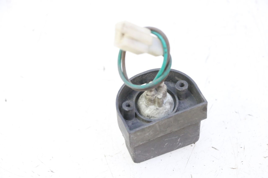 photo de ILUMINAÇÃO DE PLACA KYMCO GRAND DINK 125 (2002 - 2007) - Zoom do estado de desgaste