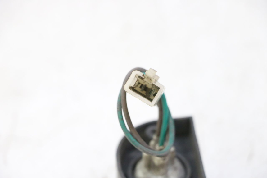 photo de ILUMINAÇÃO DE PLACA KYMCO GRAND DINK 125 (2002 - 2007) - Outro ângulo de visão
