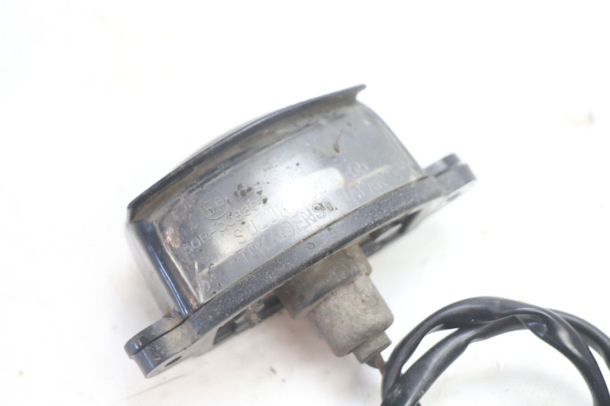 photo de ILUMINAÇÃO DE PLACA SUZUKI GSX F GSXF 750 (1988 - 1998) - Detalhe da peça
