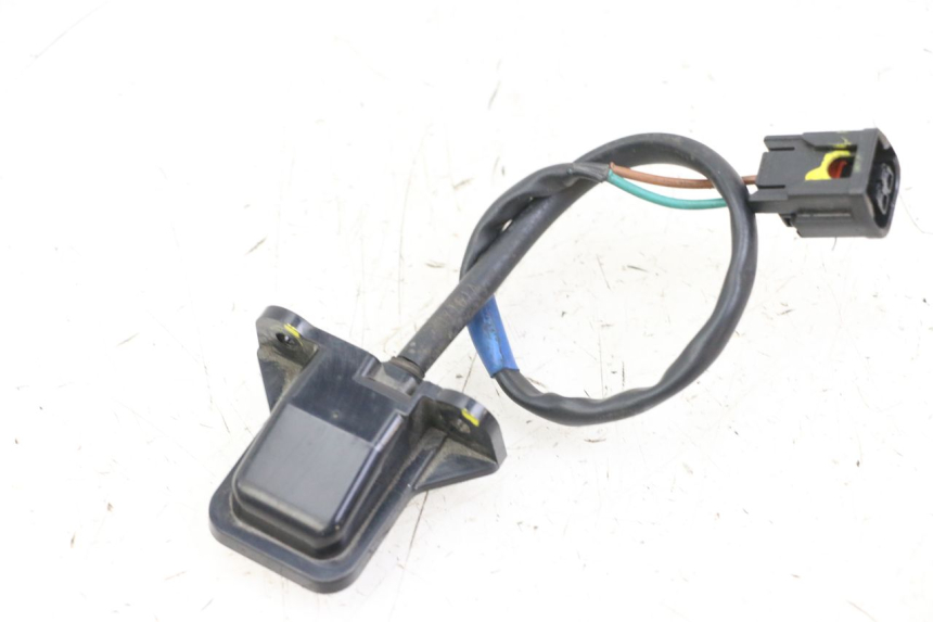 photo de ILUMINAÇÃO DE PLACA HONDA FORZA 125 (2021 - 2025) - Outro ângulo de visão