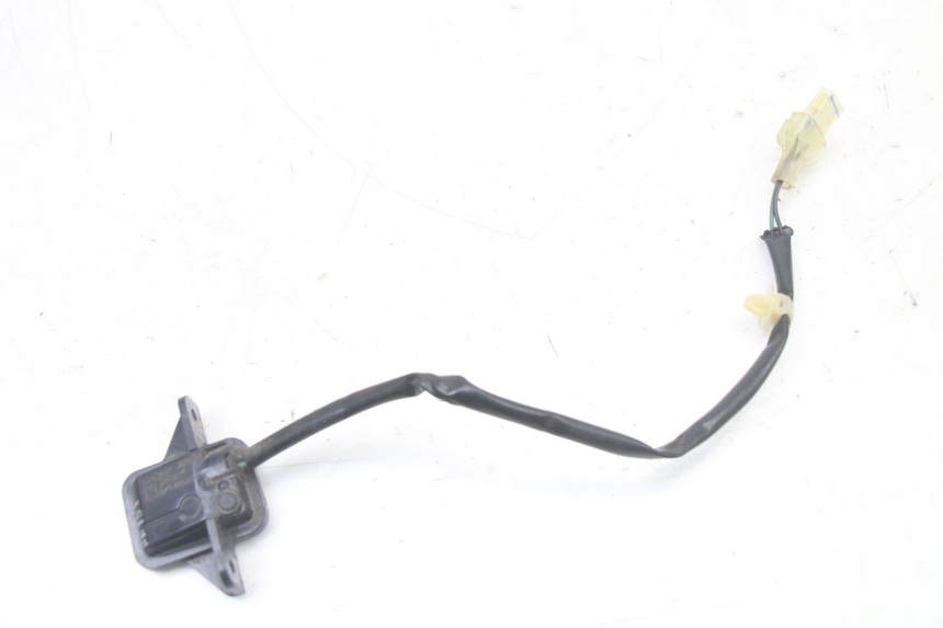 photo de ILUMINAÇÃO DE PLACA HONDA PCX (JF57/JF64) 125 (2014 - 2018) - Outro ângulo de visão