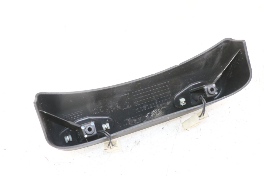 photo de ILUMINAÇÃO DE PLACA PIAGGIO MP3 LT 400 (2007 - 2012) - Zoom do estado de desgaste