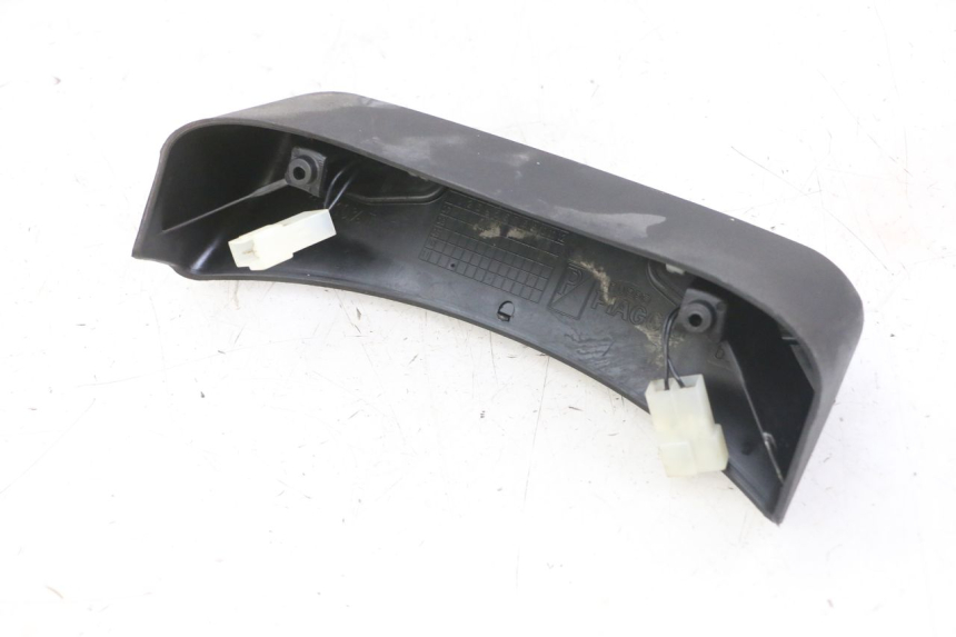 photo de ILUMINAÇÃO DE PLACA PIAGGIO MP3 LT 300 (2010 - 2016) - Outro ângulo de visão