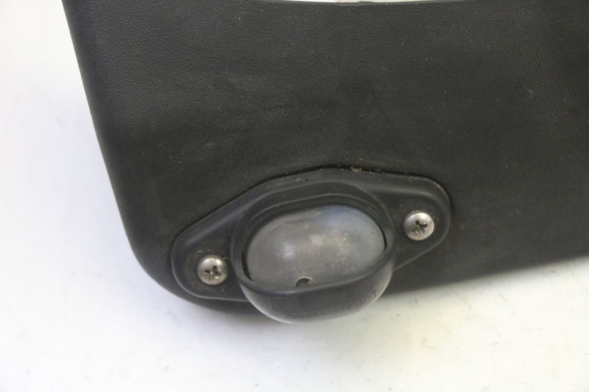 photo de ILUMINAÇÃO DE PLACA PIAGGIO MP3 LT 300 (2010 - 2016) - Detalhe da peça