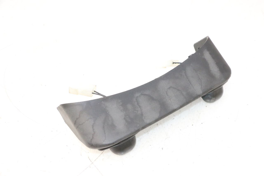 photo de ILUMINAÇÃO DE PLACA PIAGGIO MP3 LT 300 (2010 - 2016) - Detalhe da peça