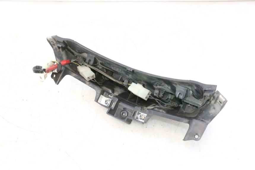 photo de ILUMINAÇÃO DE PLACA PIAGGIO MP3 500 (2016 - 2018) - Pontos de fixação