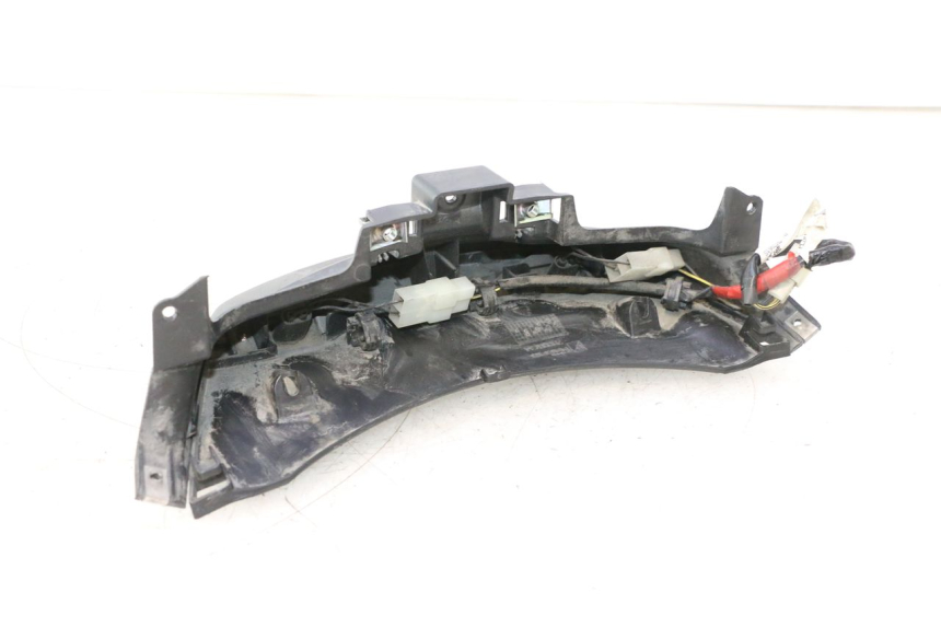 photo de ILUMINAÇÃO DE PLACA PIAGGIO MP3 500 (2016 - 2018) - Estado da superfície