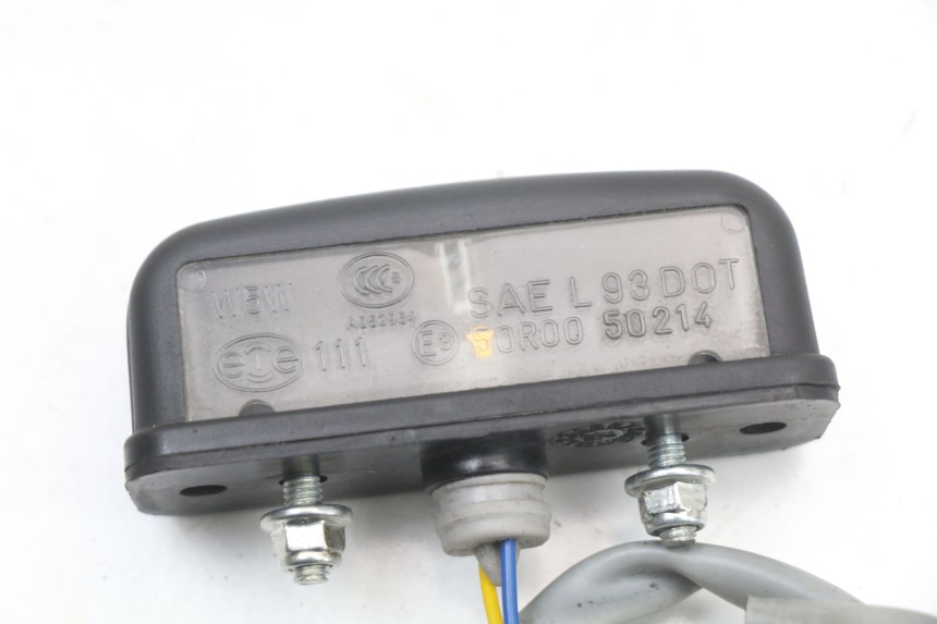 photo de ILUMINAÇÃO DE PLACA MOTO GUZZI NORGE 8V GT 1200 (2011 - 2016) - Detalhe da peça