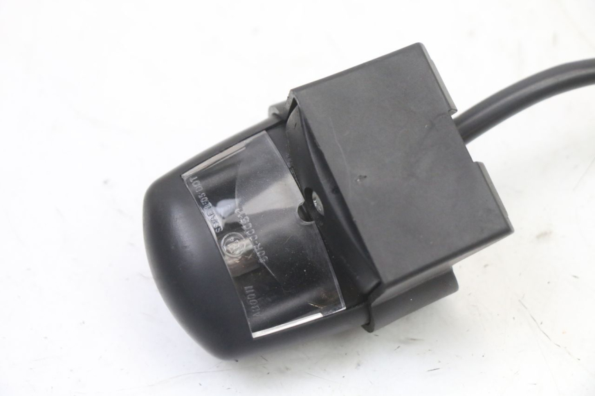 photo de ILUMINAÇÃO DE PLACA PIAGGIO NRG POWER PUREJET 50 (2018 - 2021) - Detalhe da peça