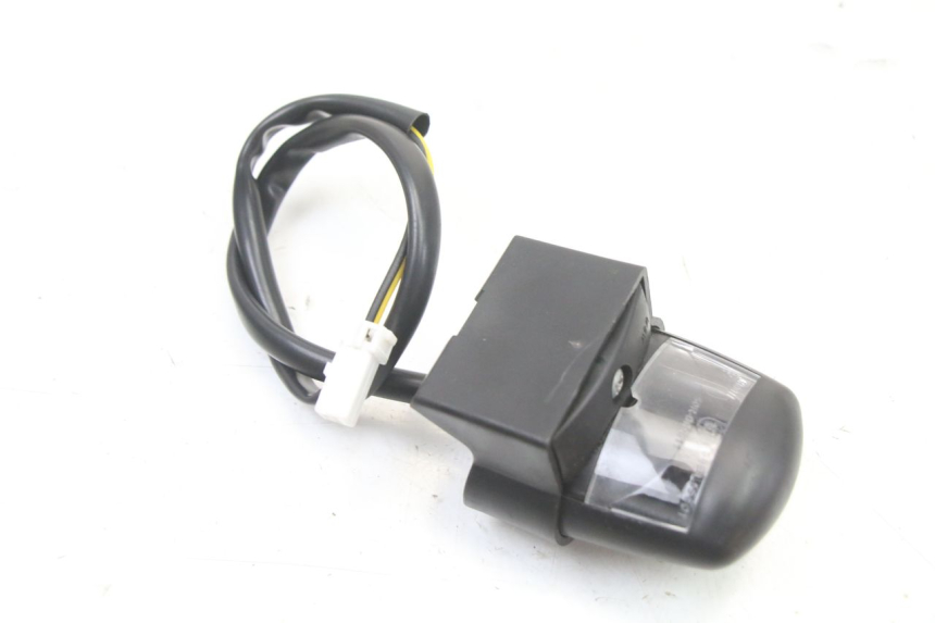 photo de ILUMINAÇÃO DE PLACA PIAGGIO NRG POWER PUREJET 50 (2018 - 2021) - Zoom do estado de desgaste