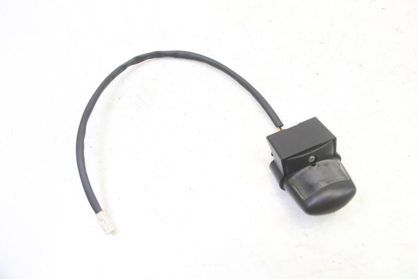 photo de ILUMINAÇÃO DE PLACA PIAGGIO NRG POWER PUREJET 50 (2018 - 2021) - Zoom do estado de desgaste