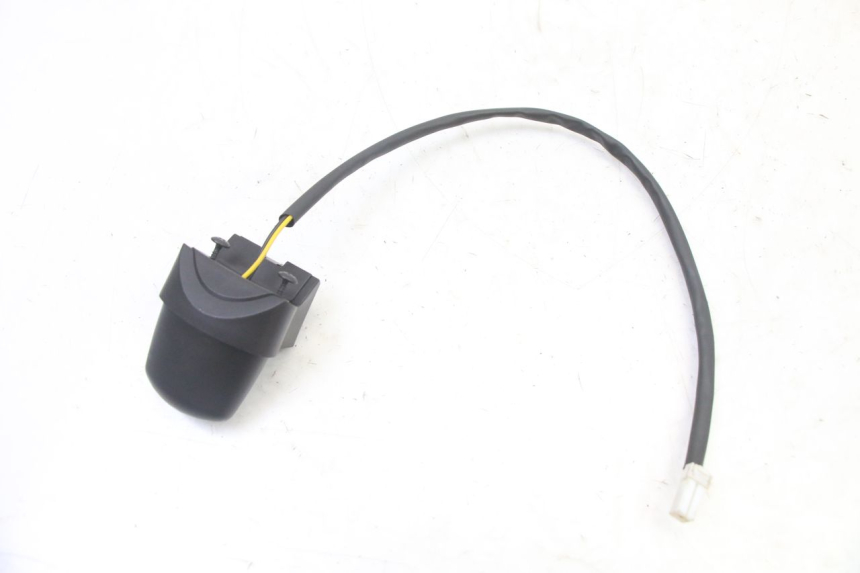 photo de ILUMINAÇÃO DE PLACA PIAGGIO NRG POWER PUREJET 50 (2018 - 2021) - Outro ângulo de visão