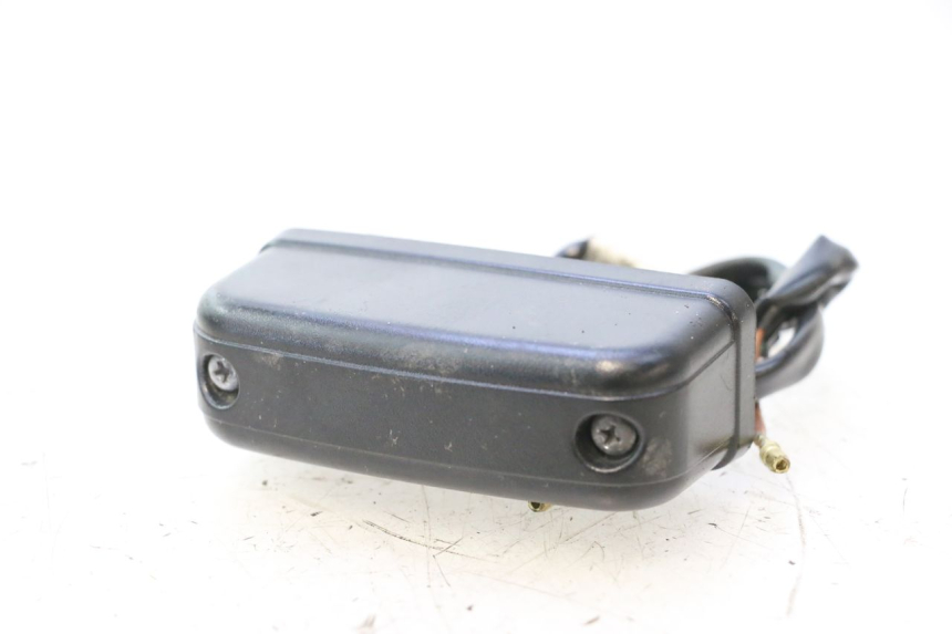 photo de ILUMINAÇÃO DE PLACA HONDA PCX (JF28) 125 (2009 - 2011) - Detalhe da peça