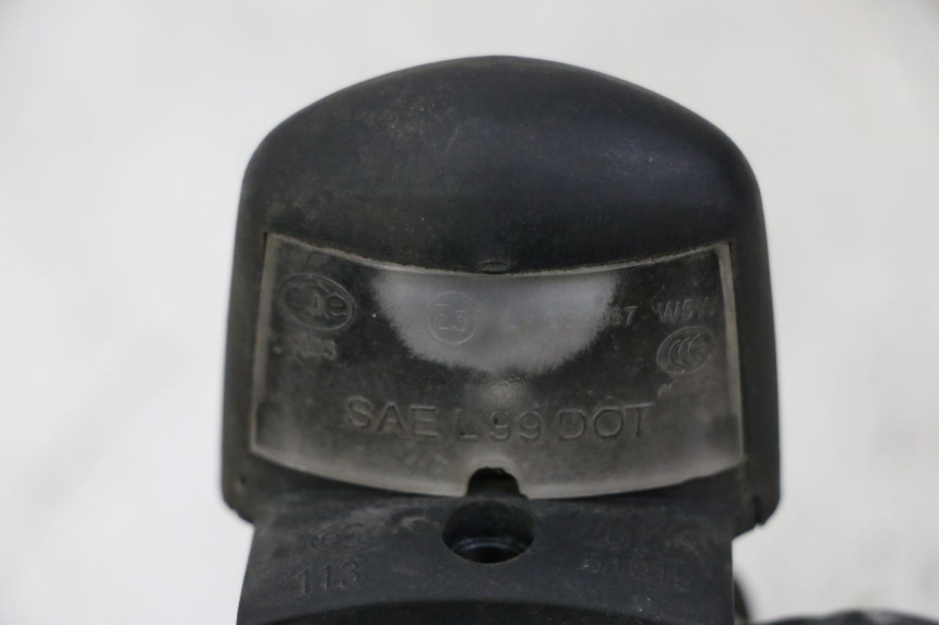 photo de ILUMINAÇÃO DE PLACA PEUGEOT SATELIS 125 (2013 - 2018) - Detalhe da peça