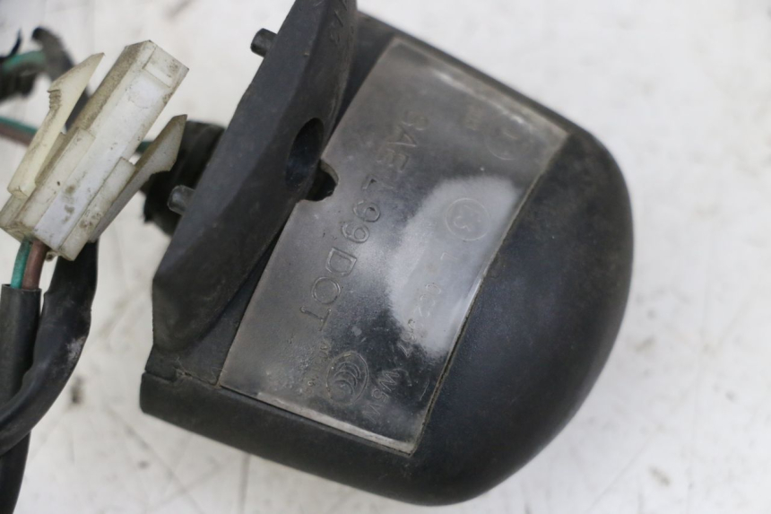 photo de ILUMINAÇÃO DE PLACA PEUGEOT SATELIS 125 (2013 - 2018) - Ampliação técnica