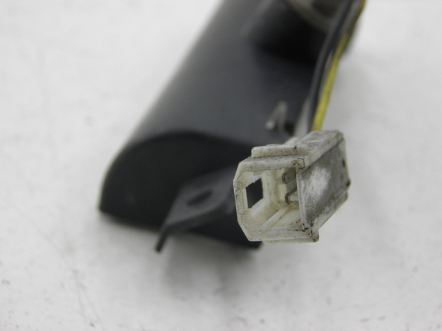 photo de ILUMINAÇÃO DE PLACA PIAGGIO XEVO - X EVO 125 (2010 - 2015) - Detalhe da peça