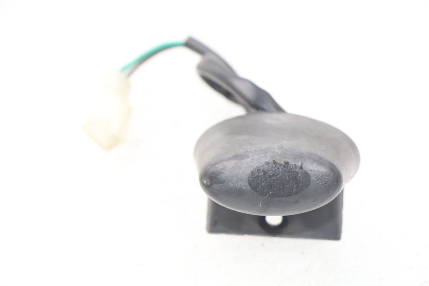 photo de ILUMINAÇÃO DE PLACA DAELIM S4 50 (2010 - 2015) - Zoom do estado de desgaste