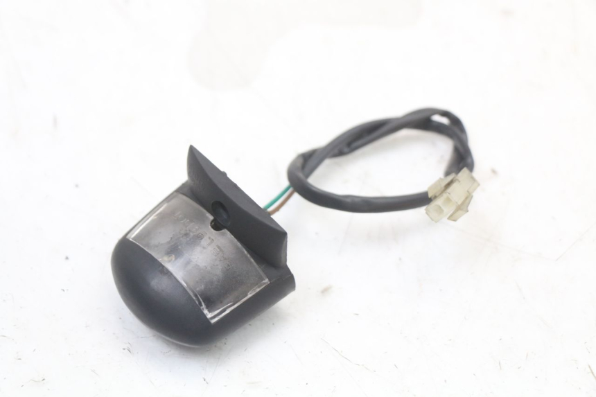 photo de ILUMINAÇÃO DE PLACA PEUGEOT SATELIS 125 (2010 - 2012) - Detalhe da peça