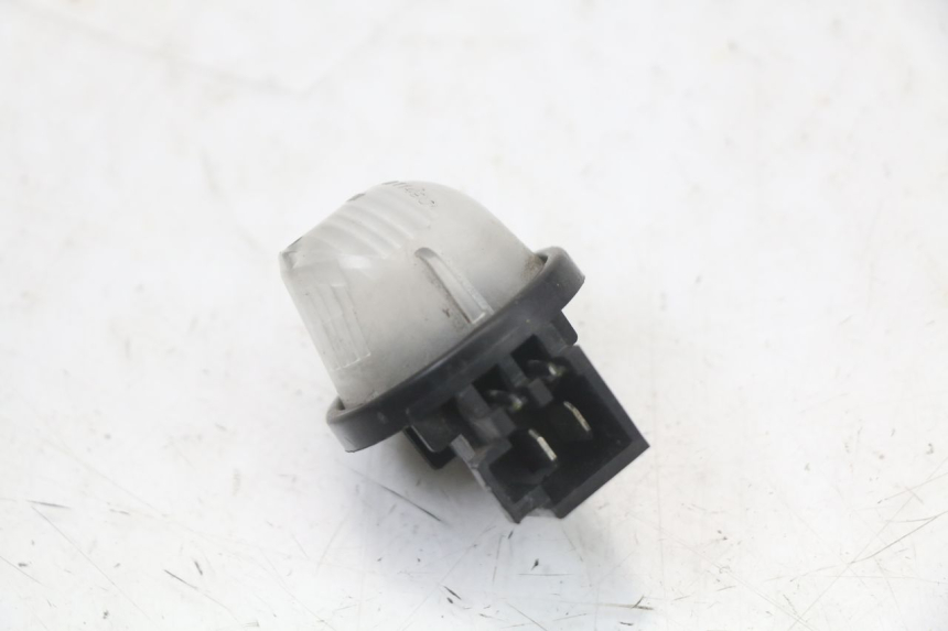 photo de ILUMINAÇÃO DE PLACA SUZUKI BURGMAN 125 (2018 - 2021) - Outro ângulo de visão