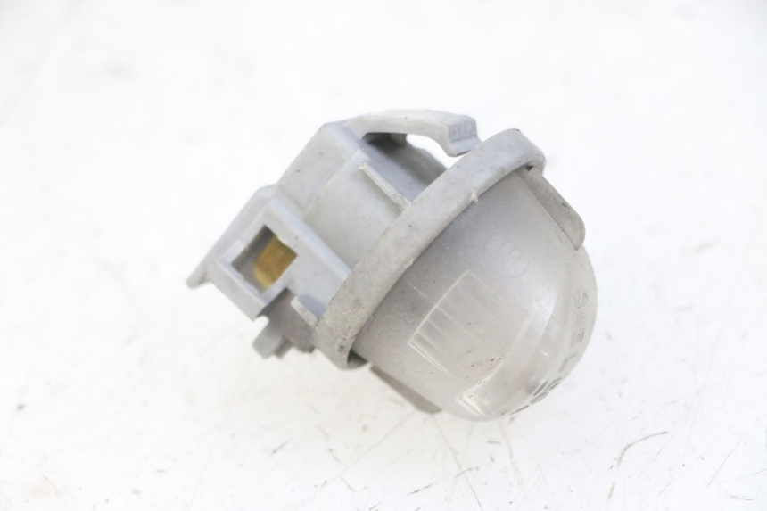 photo de ILUMINAÇÃO DE PLACA SUZUKI UH BURGMAN 125 (2002 - 2006) - Detalhe da peça
