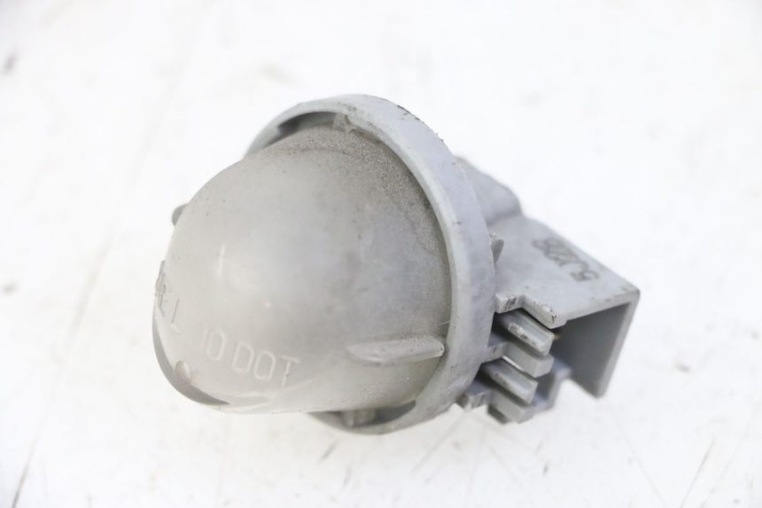 photo de ILUMINAÇÃO DE PLACA SUZUKI UH BURGMAN 125 (2002 - 2006) - Outro ângulo de visão