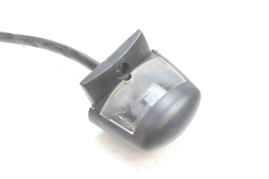 photo de ILUMINAÇÃO DE PLACA YAMAHA X-MAX XMAX 125 (2010 - 2013) - Zoom do estado de desgaste