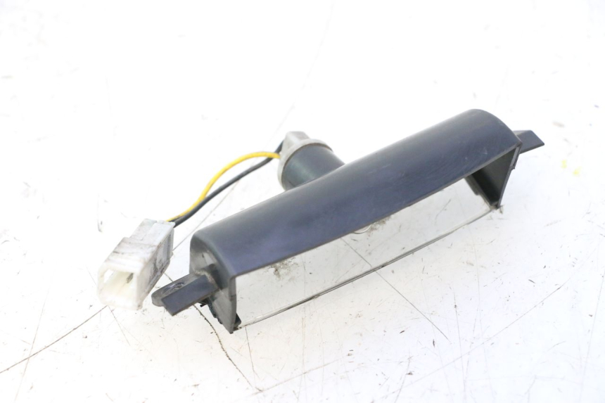 photo de ILUMINAÇÃO DE PLACA PIAGGIO X8 STREET 125 (2006 - 2007) - Zoom do estado de desgaste