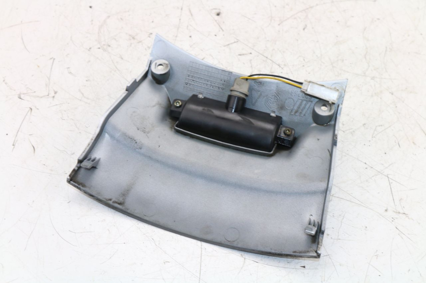 photo de ILUMINAÇÃO DE PLACA PIAGGIO X8 STREET 125 (2006 - 2007) - Outro ângulo de visão