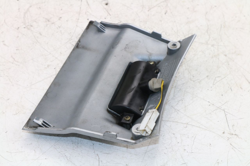 photo de ILUMINAÇÃO DE PLACA PIAGGIO X8 STREET 125 (2006 - 2007) - Ampliação técnica