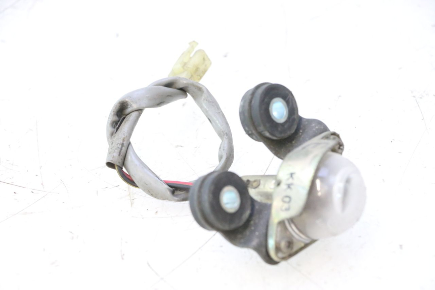 photo de ILUMINAÇÃO DE PLACA KAWASAKI ZZR 600 (1995 - 2004) - Zoom do estado de desgaste