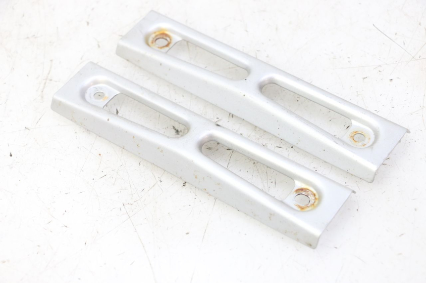 photo de SAÍDA DO RADIADOR YAMAHA FZ6 FAZER S2 600 (2007 - 2011) - Ampliação técnica