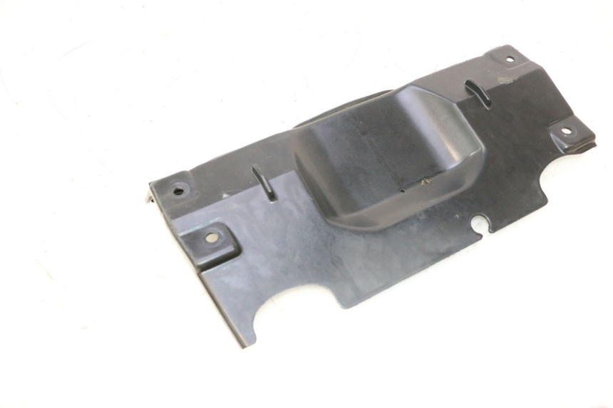 photo de TAMPA DO RADIADOR KAWASAKI GPX F ZX750F 750 (1986 - 1990) - Detalhe da peça