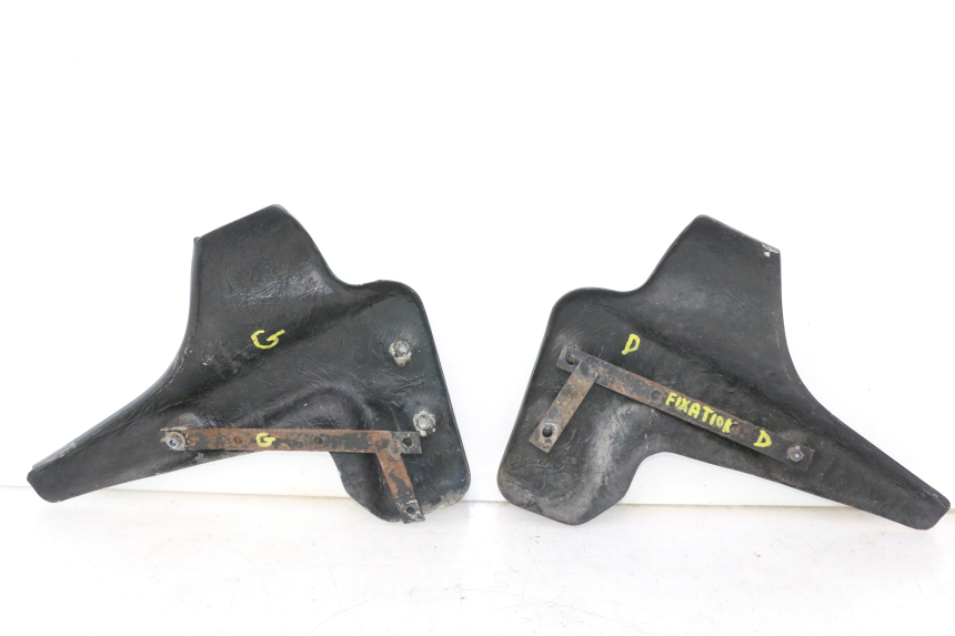 photo de TOMA DE RADIADOR YAMAHA XJR 1300 (1998 - 2002) - Detalhes característicos