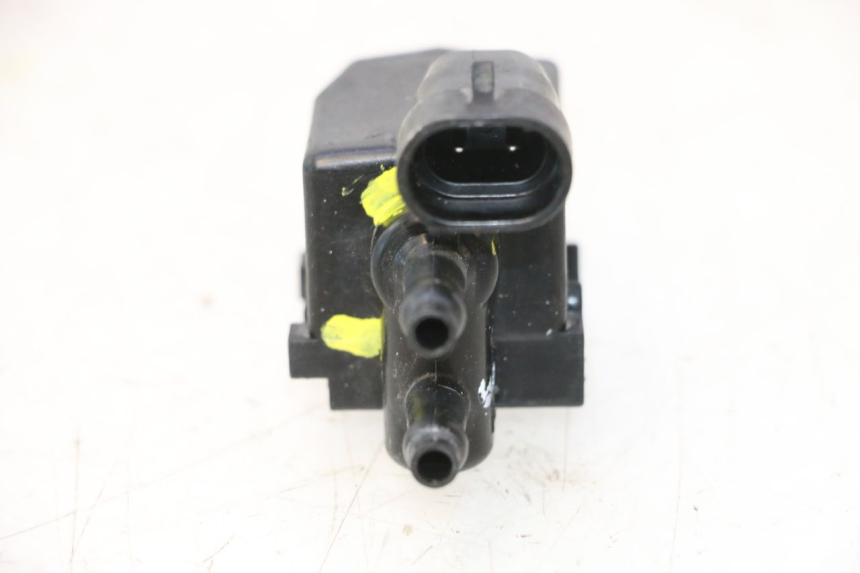 photo de VÁLVULA SOLENOIDE DO CANISTER HARLEY DAVIDSON ROAD GLIDE FLTRXSE 1920 (2018 - 2022) - Outro ângulo de visão