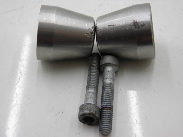 photo de Tampa de punho APRILIA LEONARDO ST 250 (2002 - 2005) - Detalhe da peça