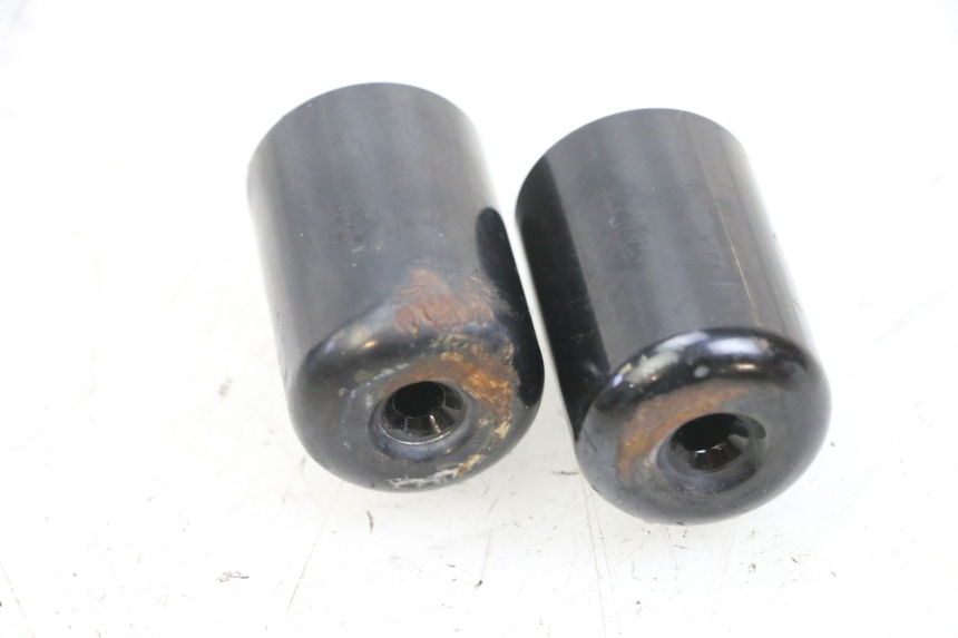 photo de TAMPA DO GUIDÃO SUZUKI BURGMAN 125 (2007 - 2014) - Detalhe da peça